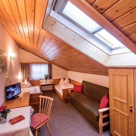 Pension Grafengut ラートシュタット 部屋 写真